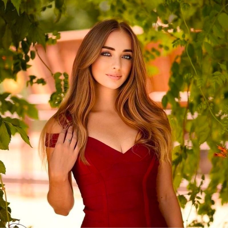 GoldenBride girl