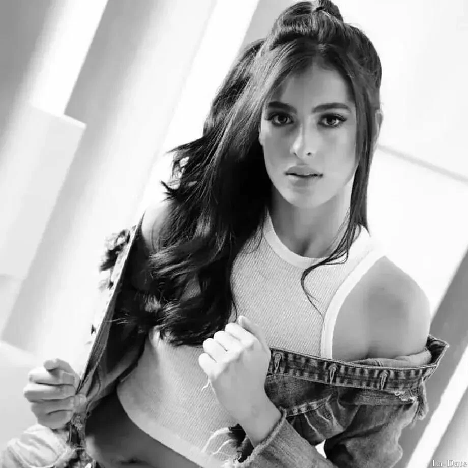 Deicy, 22