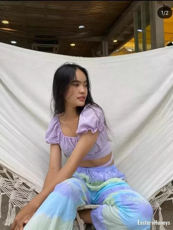 Suphatsorn, 25